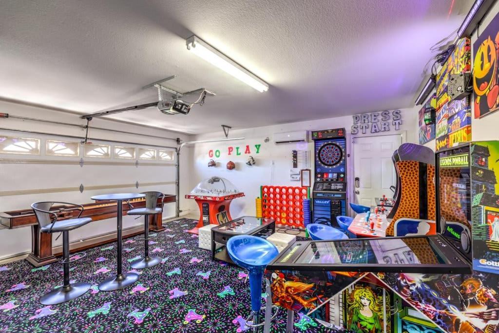 Family Fun For Everyone In Las Vegas- 4 Bedrooms, Billiards, Game Room Henderson Eksteriør billede
