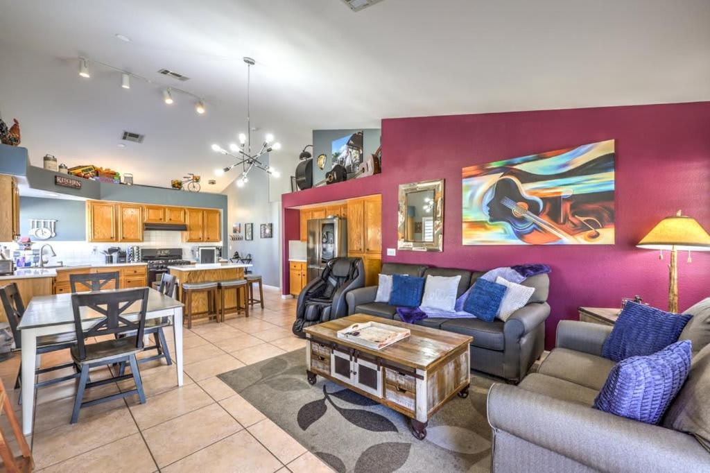 Family Fun For Everyone In Las Vegas- 4 Bedrooms, Billiards, Game Room Henderson Eksteriør billede